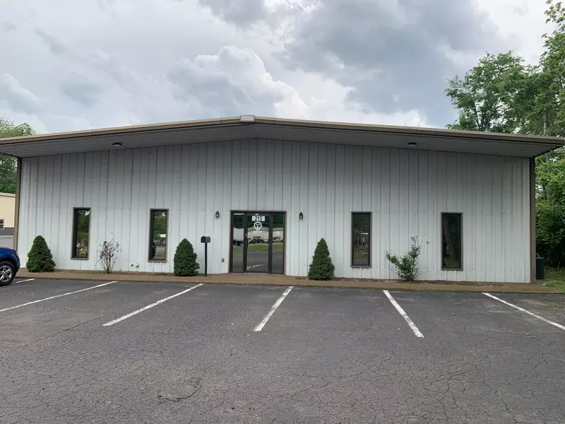 215 James St, Gallatin, TN 37066