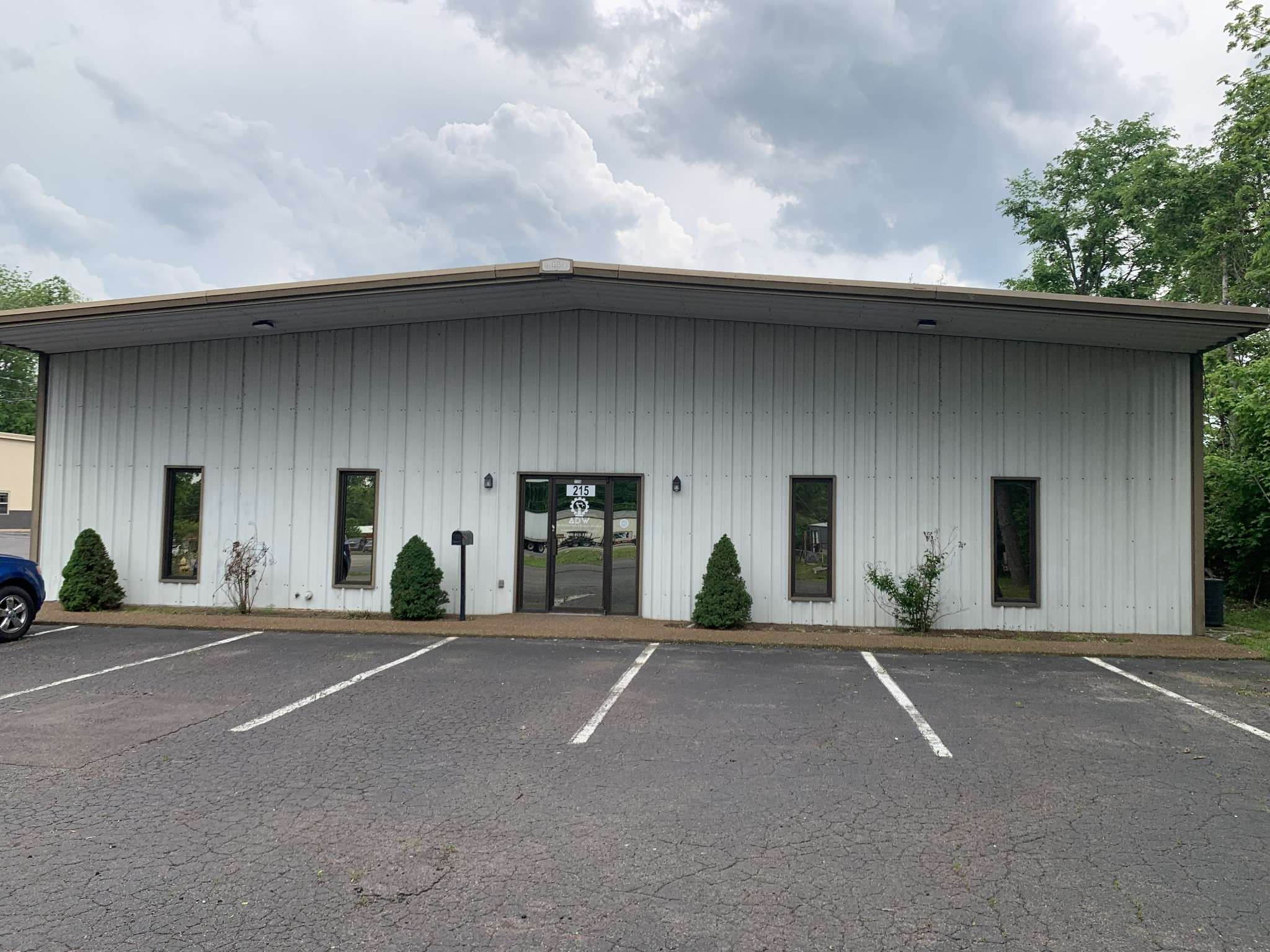 215 James St, Gallatin, TN 37066