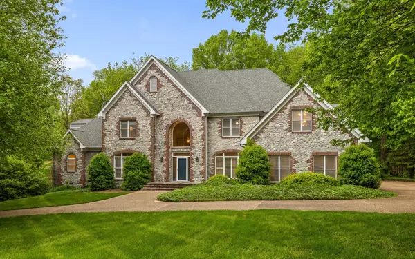 Signal Mountain, TN 37377,12 Mountain Orchard Path