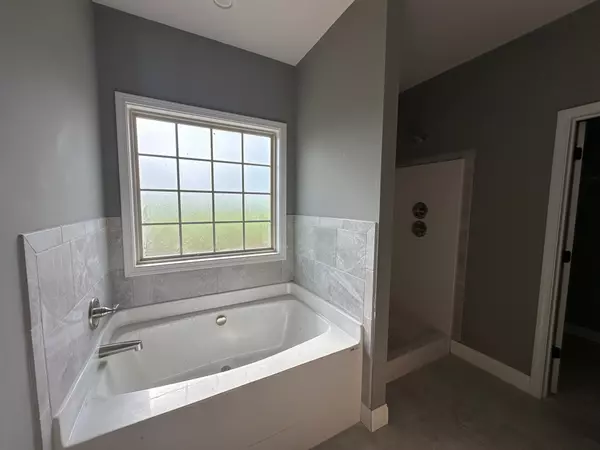 Pleasant View, TN 37146,1941 Bluebird Dr