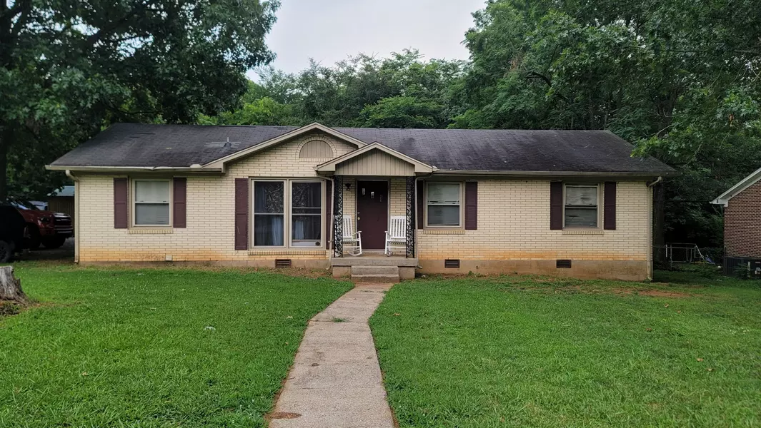 695 Douglas Ave, Lewisburg, TN 37091