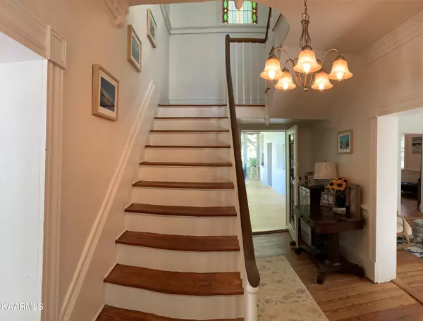 Philadelphia, TN 37846,6101 Sunnyside Rd