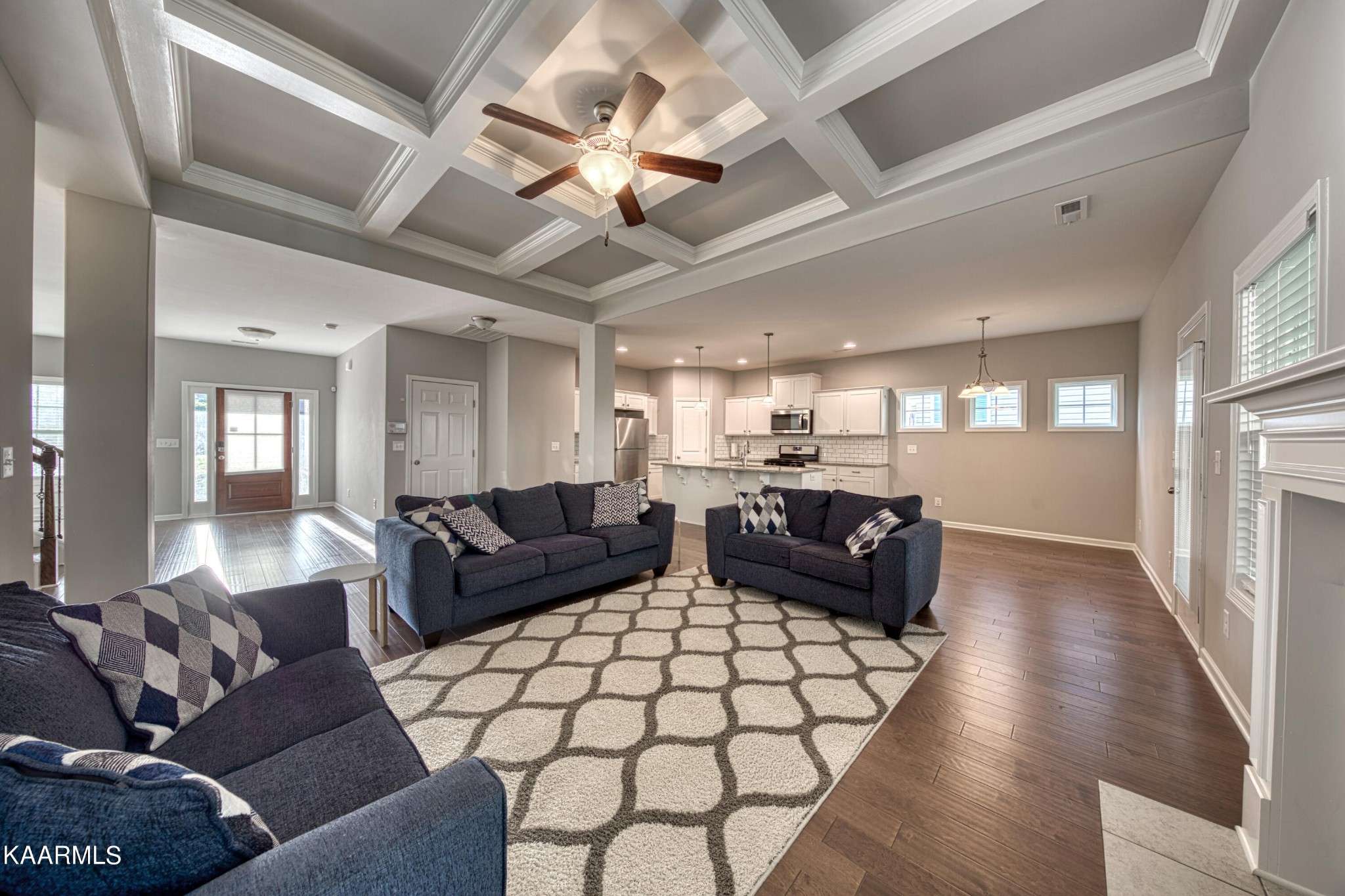 Knoxville, TN 37923,9942 Hummingbird Lane