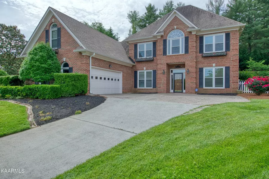 800 Hansmore Place, Knoxville, TN 37919