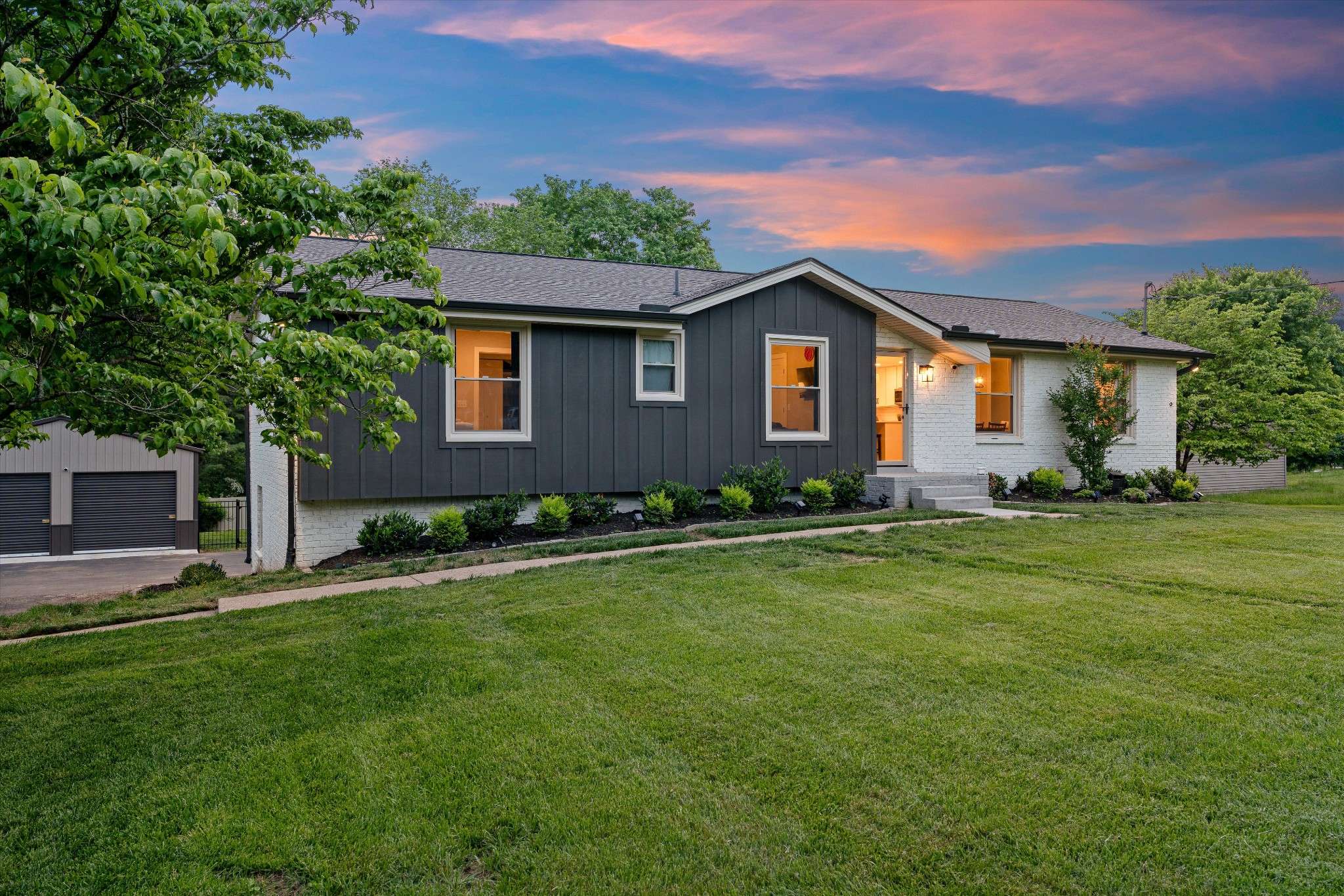 162 Indian Lake Rd, Hendersonville, TN 37075