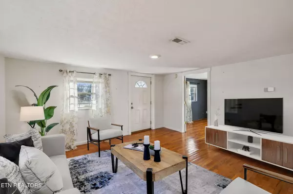 Clinton, TN 37716,106 Grace Drive