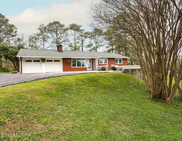 Sevierville, TN 37862,209 N Riverview Circle