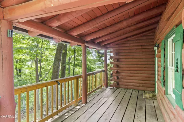 Gatlinburg, TN 37738,1008 E Foothills Drive