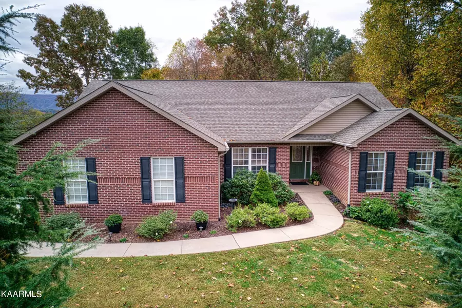 5846 Hutton Ridge Rd, Maryville, TN 37801