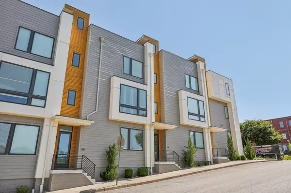 Nashville, TN 37206,98 N 8th St