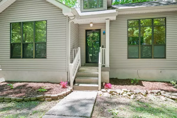 Kingston Springs, TN 37082,1015 Cross Country Dr