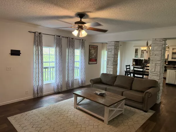 Kingston Springs, TN 37082,1076 Skyline Dr