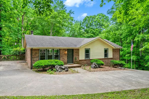 Clarksville, TN 37043,826 Dunbar Cave Rd