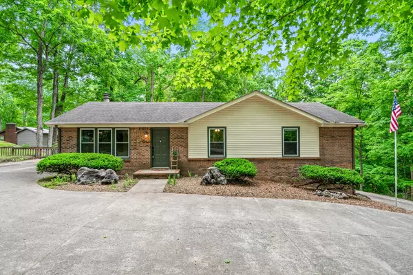 826 Dunbar Cave Rd,  Clarksville,  TN 37043