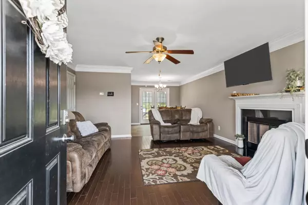 Maryville, TN 37804,516 Trainmaster Dr