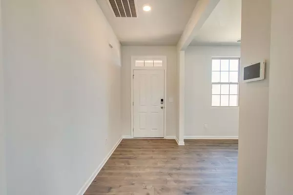 White House, TN 37188,4017 Roane Drive