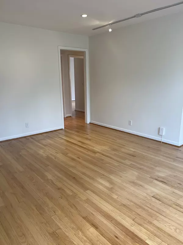 Nashville, TN 37215,3638 Estes Rd