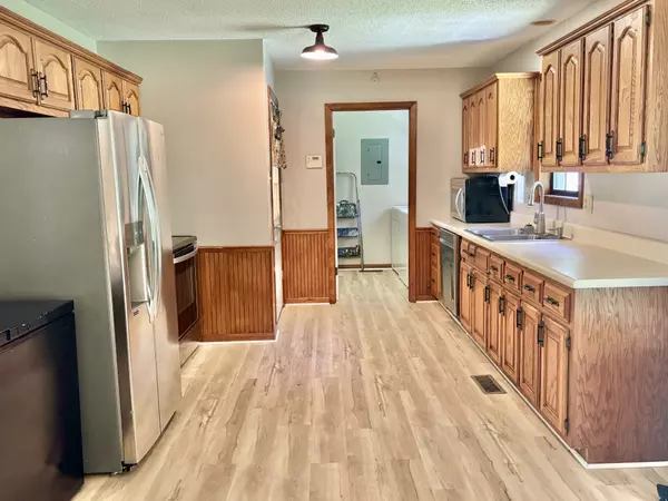 Lexington, TN 38351,93 Teakwood Dr