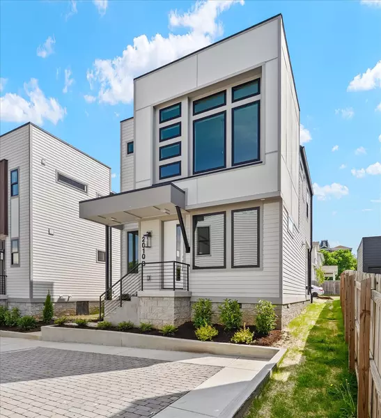2010B 9th Ave #N, Nashville, TN 37208