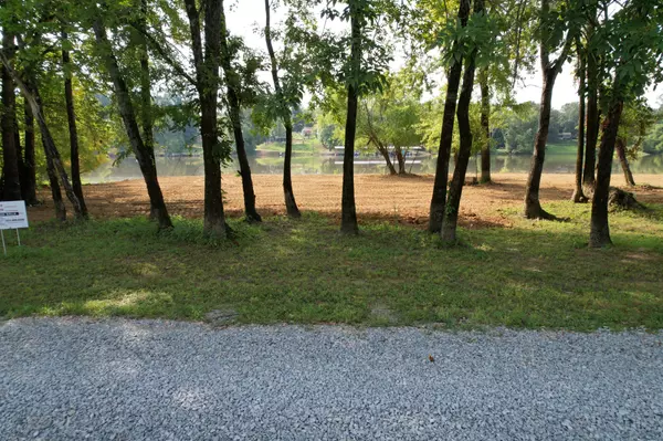 Lobelville, TN 37097,0 Deer Creek Rd