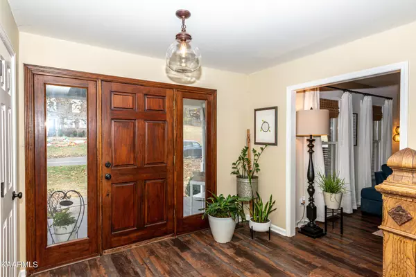 Maryville, TN 37803,1724 Westcliff Drive