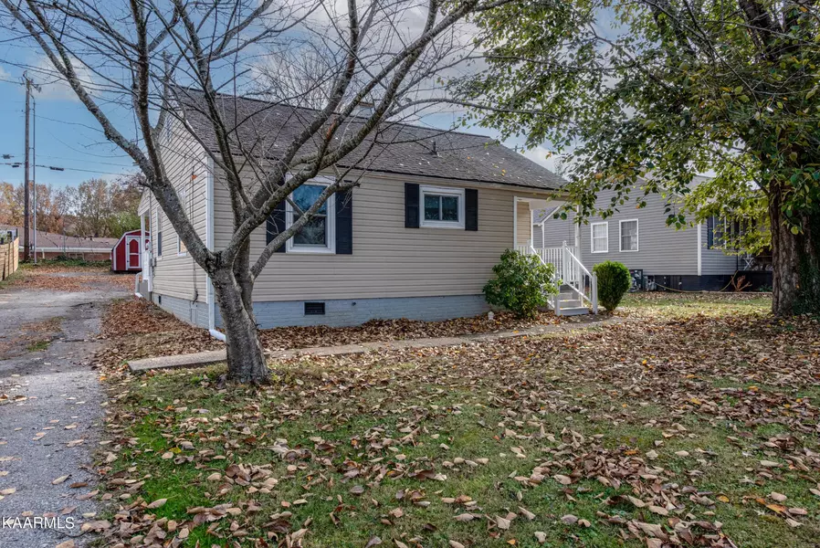 1710 Madison Ave, Maryville, TN 37804