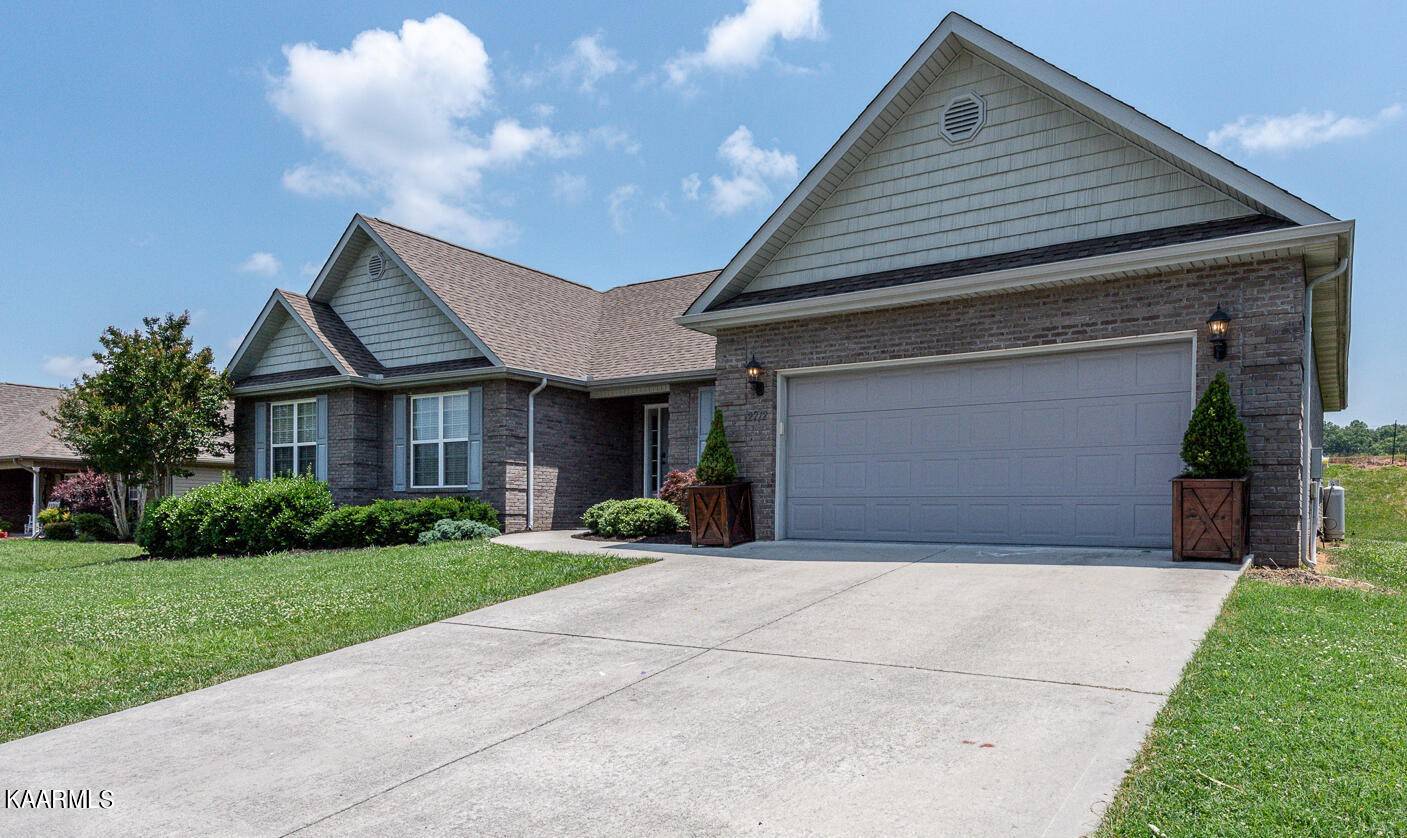2712 Barsha Fields Lane, Maryville, TN 37804