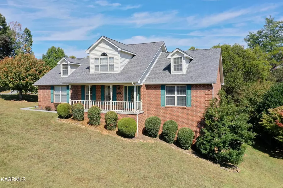 1203 Summerfield Drive, Maryville, TN 37801