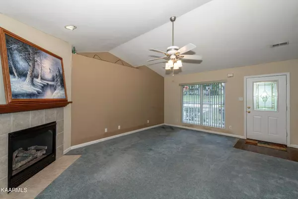 Maryville, TN 37803,2912 Dragonfly Way