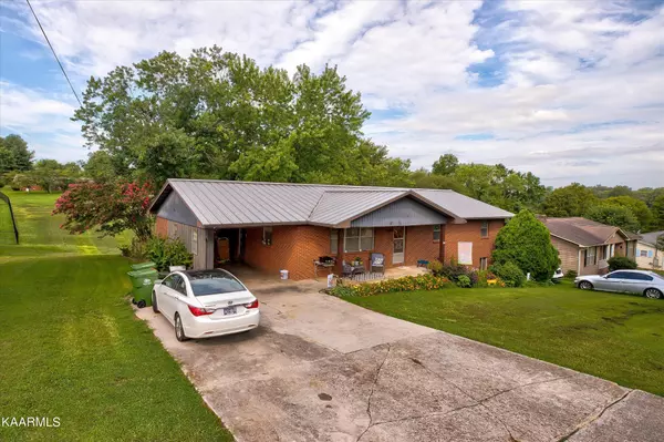 Maryville, TN 37804,1129 Genesis St