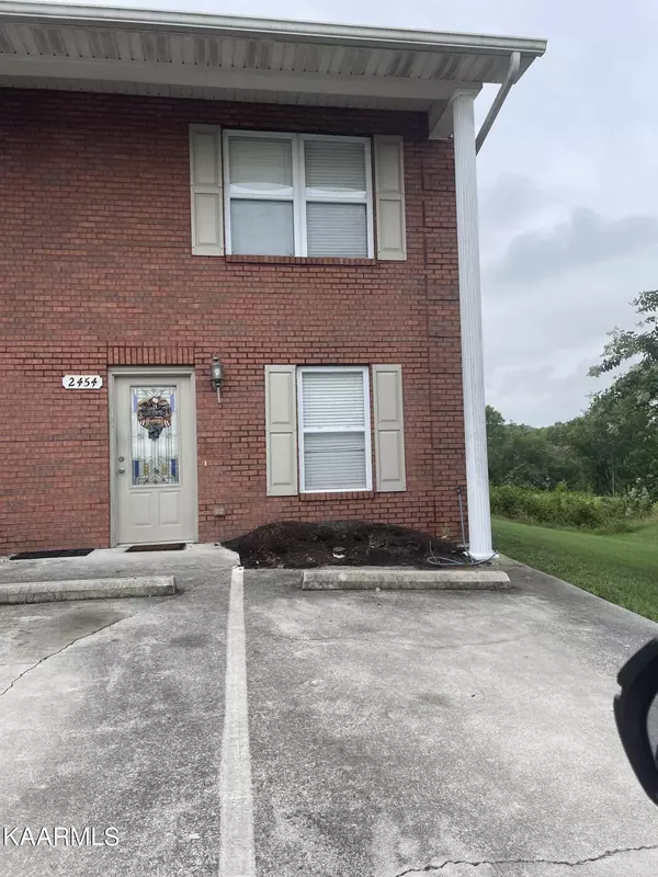 2454 Hallerins Court, Maryville, TN 37801