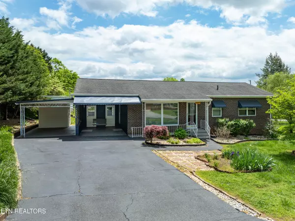 1426 Anderson Ave, Maryville, TN 37803