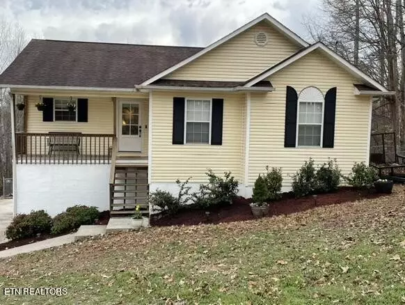 3254 Highland Ave, Lenoir City, TN 37771