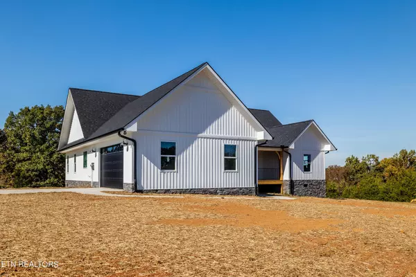 4711 Big Springs Rd, Friendsville, TN 37737