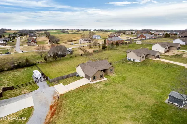 Greenback, TN 37742,1512 Donnie's Way