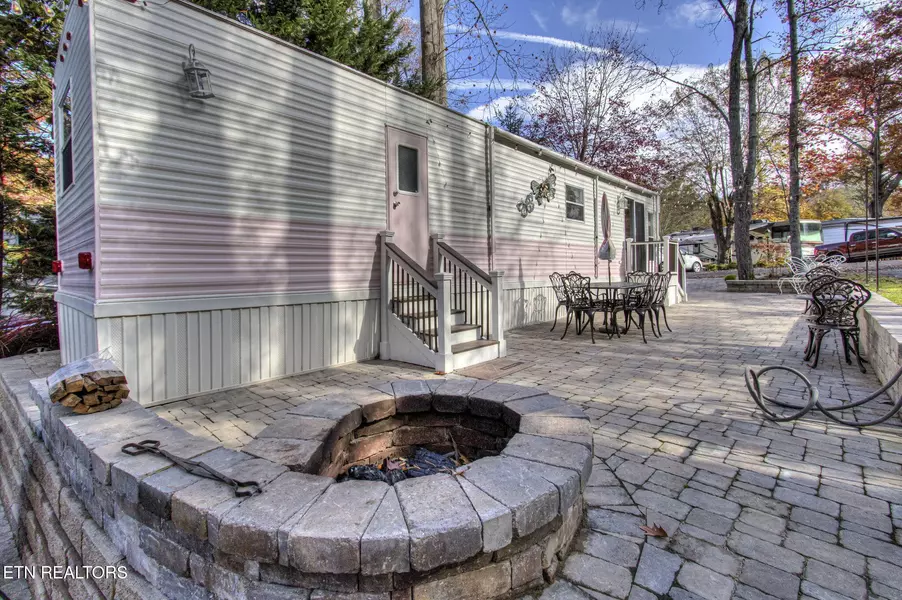 4229 E Parkway, Gatlinburg, TN 37738