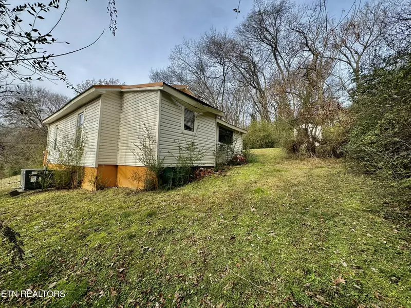 908 Dunlap Lane, Knoxville, TN 37914