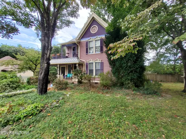 Knoxville, TN 37917,1912 Washington Ave