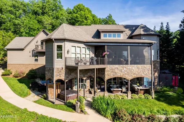 Greenback, TN 37742,210 E Cove Drive