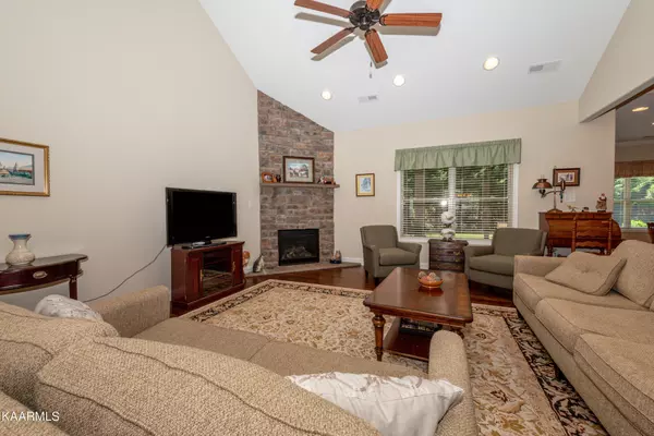 Alcoa, TN 37701,1106 Linford Circle