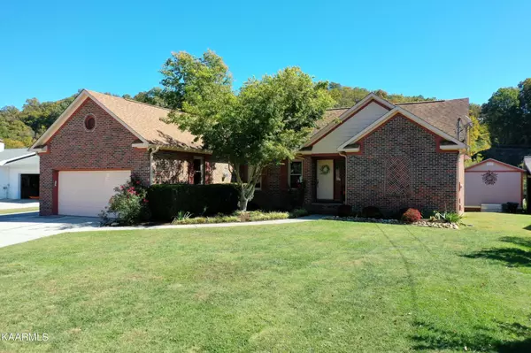532 Riverside Drive, Clinton, TN 37716