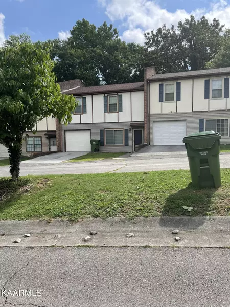 626 Watkins Rd, Maryville, TN 37801