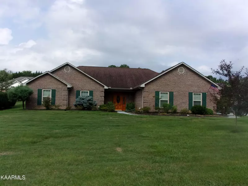 1235 N Wingate Way, Maryville, TN 37803