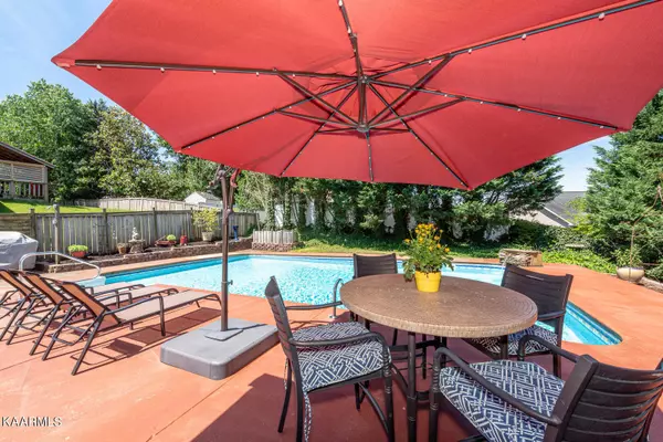 Maryville, TN 37803,713 Mize Farm Court