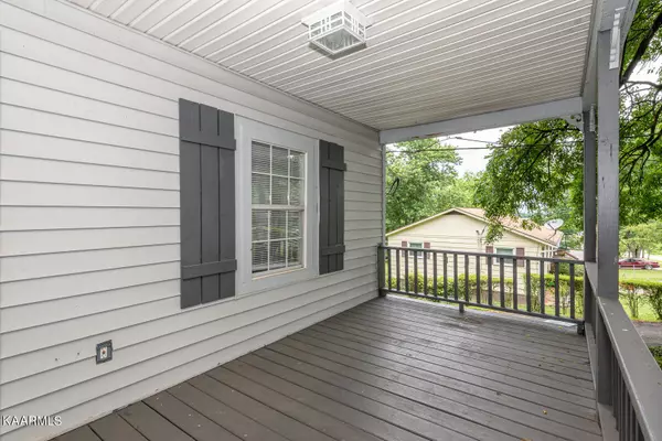 Maryville, TN 37801,617 Watkins Rd