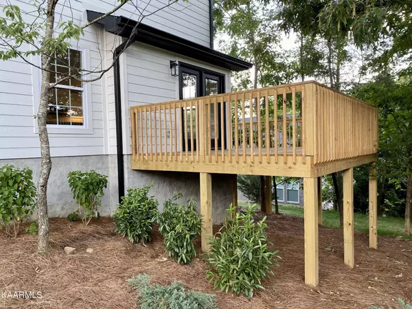 Maryville, TN 37803,1422 Broad Run Drive