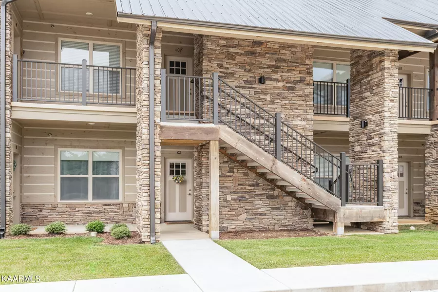 235 Bishops Cap Circle #102, Townsend, TN 37882