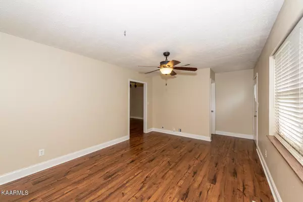 Maryville, TN 37804,322 Amerine Rd