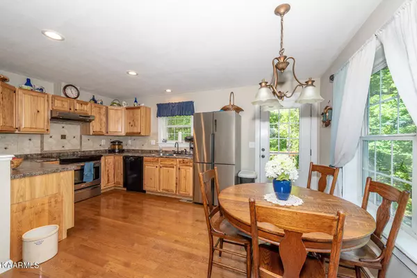 Maryville, TN 37801,118 Vaden Rd