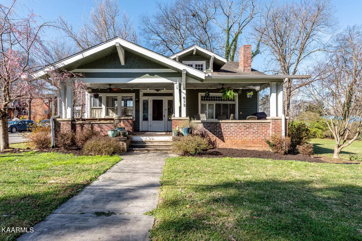 Maryville, TN 37803,613 S Court St